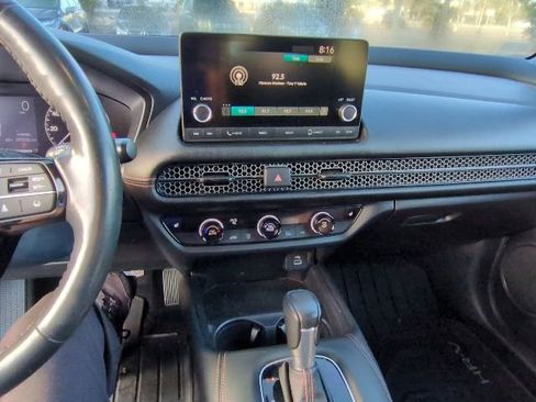 Used 2023 Honda HR-V Sport image 2