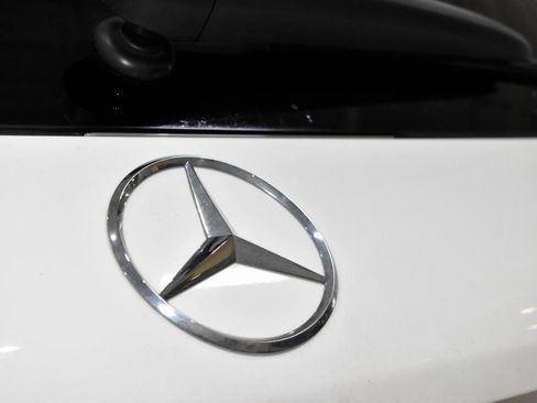 Used 2020 Mercedes-Benz GLC 300 GLC 300 image 13