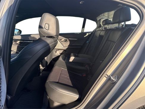 Used 2025 BMW 530i xDrive w/ Premium Package image 9