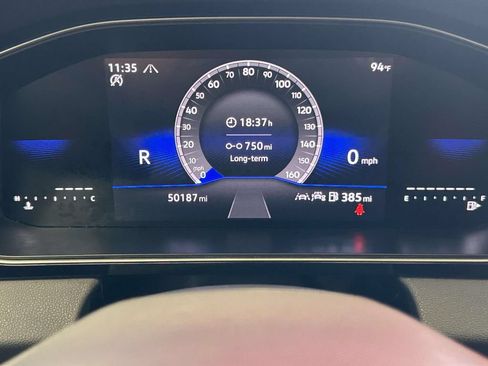 Used 2025 Volkswagen Jetta Sport FWD image 27