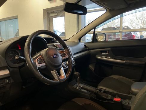 Used 2016 Subaru Crosstrek 2.0i Premium w/ Moonroof Package image 4