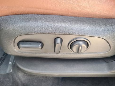 Used 2021 Chevrolet Traverse High Country image 27