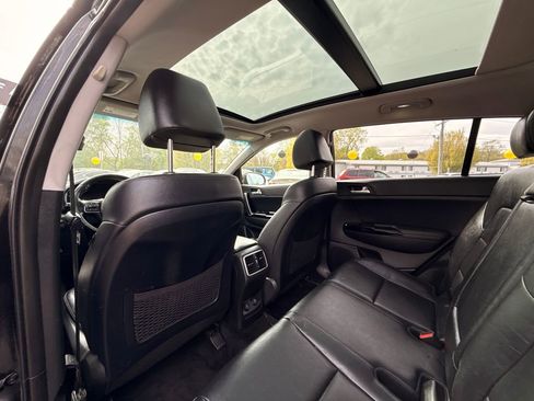 Used 2018 Kia Sportage EX w/ EX Premium Package AWD/4WD image 16