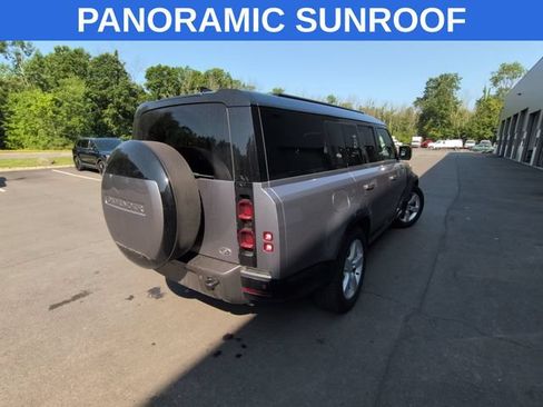 Used 2023 Land Rover Defender 130 X-Dynamic SE AWD/4WD image 4