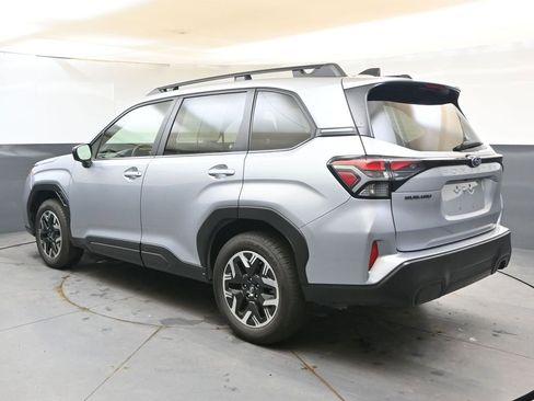 Certified 2025 Subaru Forester Premium AWD/4WD image 3