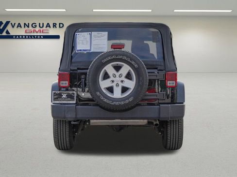 Used 2018 Jeep Wrangler Sport image 9