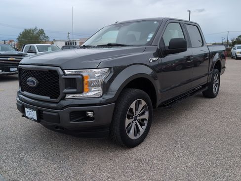 Used 2019 Ford F150 XL w/ Equipment Group 101A Mid AWD/4WD image 2