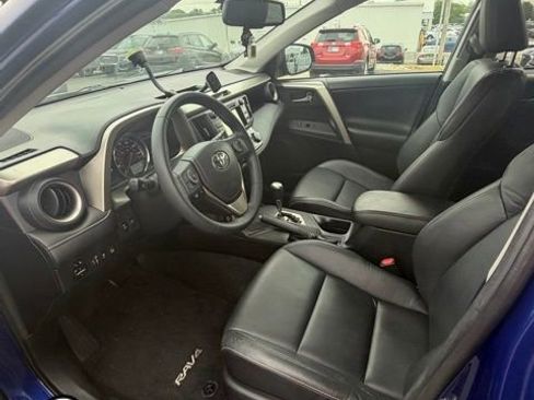 Used 2015 Toyota RAV4 Limited w/ Technology Package AWD/4WD image 6