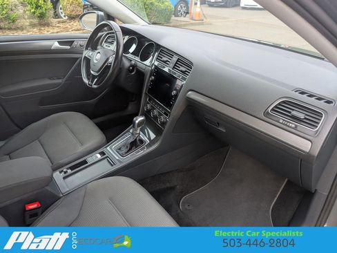 Used 2019 Volkswagen e-Golf SE w/ Driver Assistance Package image 27