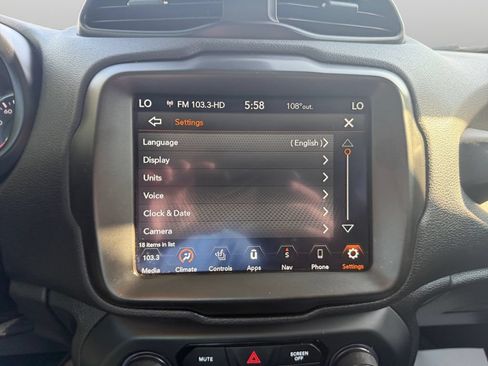 Used 2023 Jeep Renegade Altitude w/ Sun/Sound Group AWD/4WD image 26