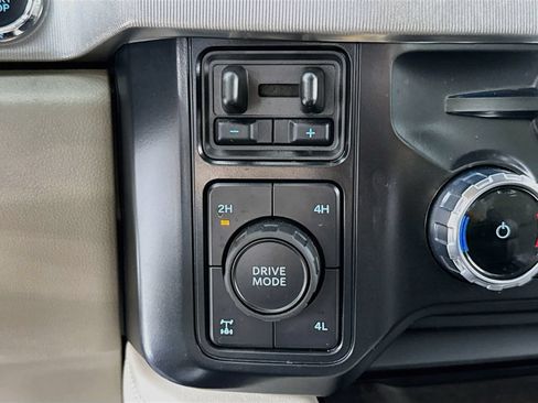 Used 2025 Ford F350 Platinum w/ Platinum Plus Package AWD/4WD image 21