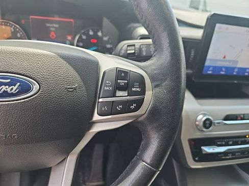 Used 2023 Ford Explorer XLT w/ Equipment Group 202A RWD image 14