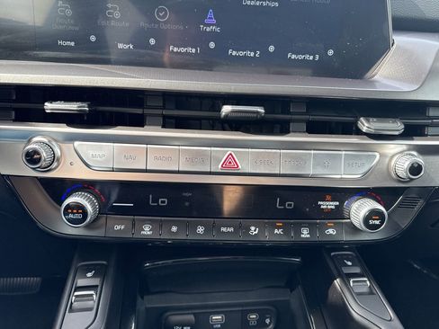 Used 2025 Kia Telluride S image 24