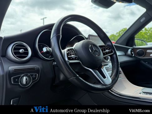 Certified 2022 Mercedes-Benz GLC 300 4MATIC image 17