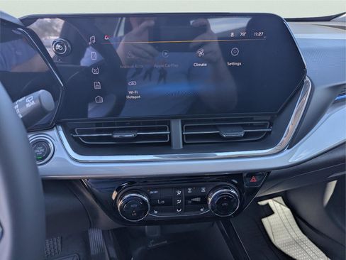 New 2026 Chevrolet Trax LT w/ LT Convenience Package image 38