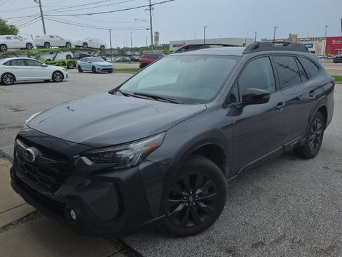 Used 2024 Subaru Outback Onyx Edition AWD/4WD image 1