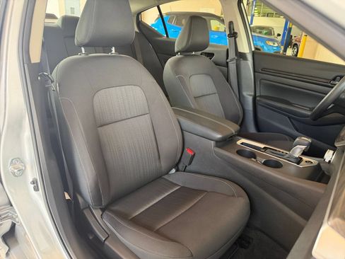 Used 2026 Nissan Altima 2.5 SV FWD image 31