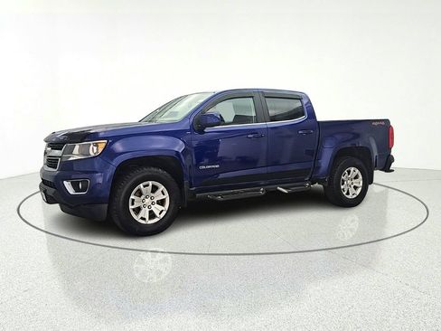 Used 2017 Chevrolet Colorado LT AWD/4WD image 8