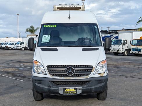 Used 2010 Mercedes-Benz Sprinter 3500 image 3
