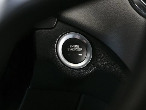Used 2022 Chevrolet Equinox LS w/ LPO, Cargo Package FWD image 26