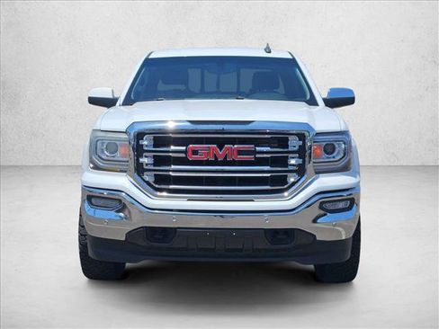 Used 2018 GMC Sierra 1500 SLT w/ SLT Preferred Package AWD/4WD image 3