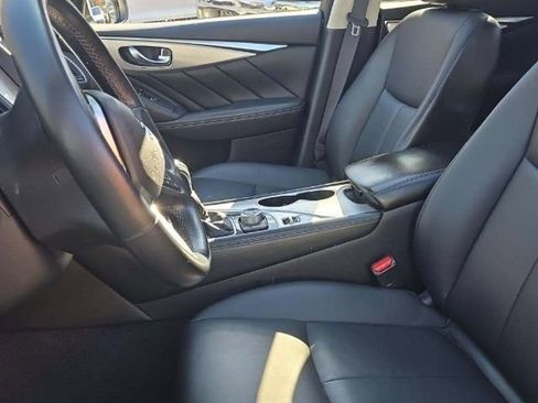 Used 2019 INFINITI Q50 Luxe w/ Essential Package (3.0T Luxe) image 22