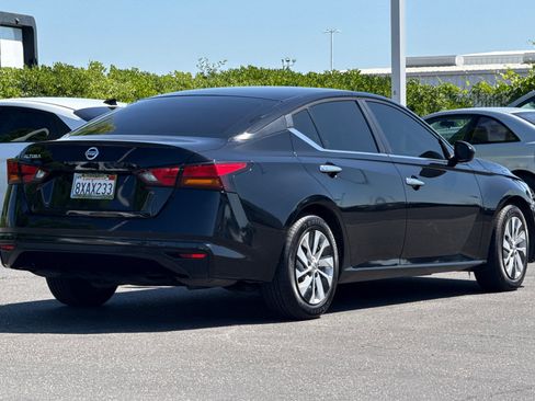 Used 2021 Nissan Altima 2.5 S FWD image 4