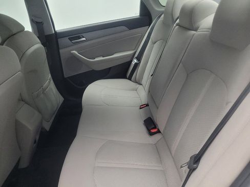 Used 2018 Hyundai Sonata SEL FWD image 18
