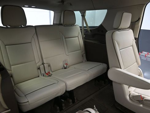 Used 2023 GMC Yukon XL Denali image 51