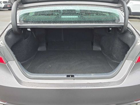 Used 2024 Toyota Camry XSE FWD image 18