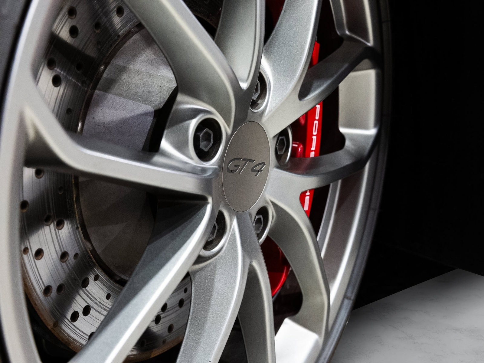 Used 2023 Porsche 718 Cayman GT4 RWD image 23