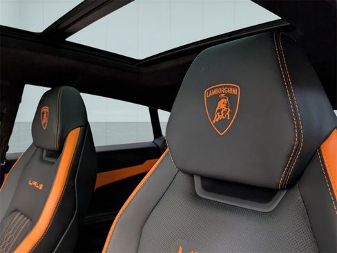 Used 2024 Lamborghini Urus S image 40