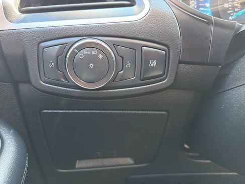 Used 2022 Ford Edge SEL AWD/4WD image 15