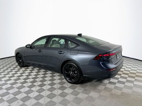 Used 2025 Honda Accord SE image 5