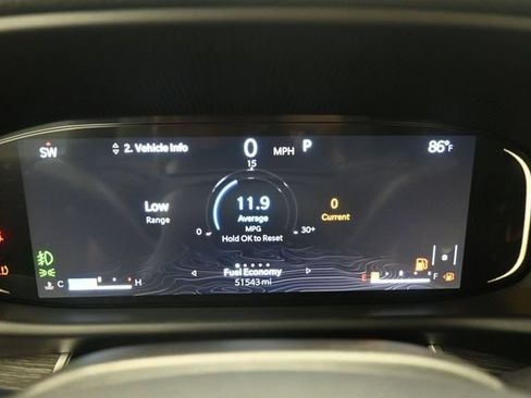 Used 2022 Jeep Wagoneer Series III w/ Premium Group I AWD/4WD image 29