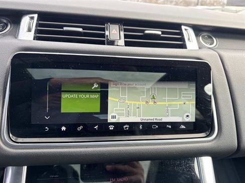 Used 2020 Land Rover Range Rover Sport HSE AWD/4WD image 32