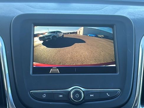 Used 2019 Chevrolet Equinox LT image 23