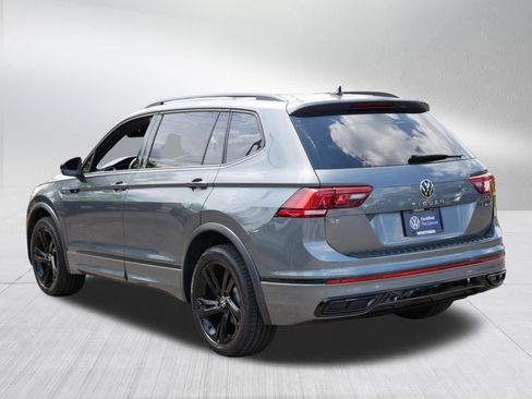 Certified 2023 Volkswagen Tiguan SE R-Line AWD/4WD image 5
