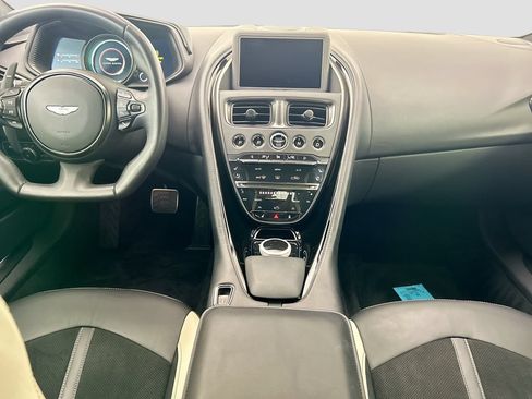 Used 2023 Aston Martin DB11 Coupe RWD image 13