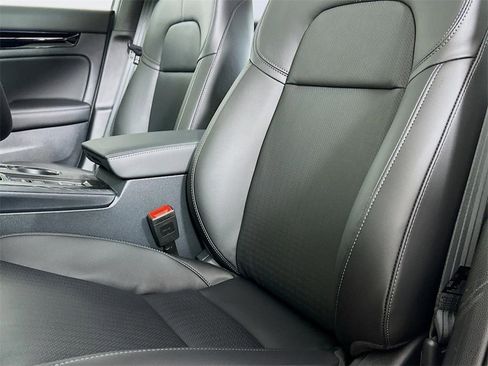 Used 2025 Honda Civic Sport Touring image 9