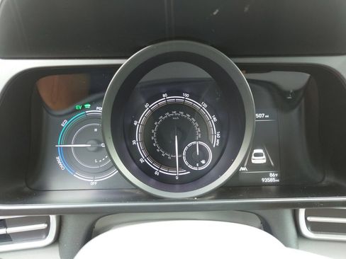 Used 2023 Hyundai Elantra Blue FWD image 16