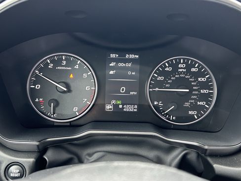 New 2025 Subaru Outback Limited image 12