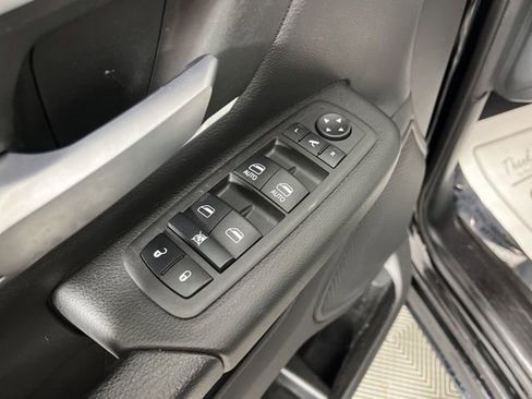 Used 2023 RAM 1500 Big Horn image 34