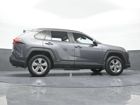 Used 2024 Toyota RAV4 XLE AWD/4WD image 55
