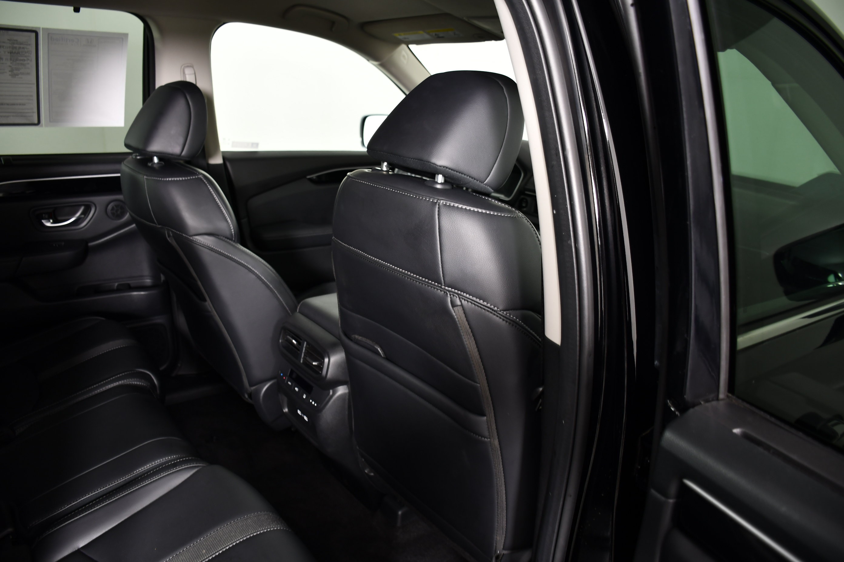 Certified 2023 Honda Pilot EX-L image 44
