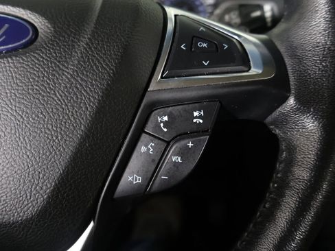 Used 2018 Ford Edge SEL AWD/4WD image 34