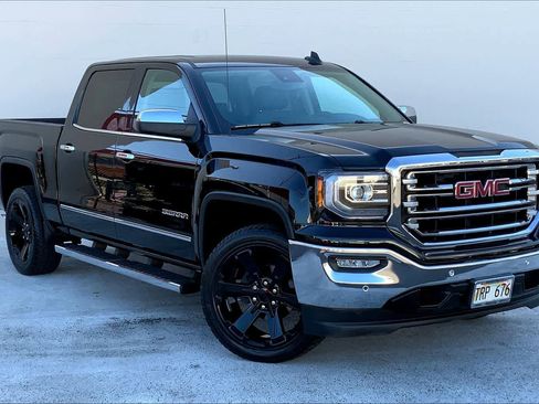 Used 2018 GMC Sierra 1500 SLT w/ Enhanced Driver Alert Package RWD image 12