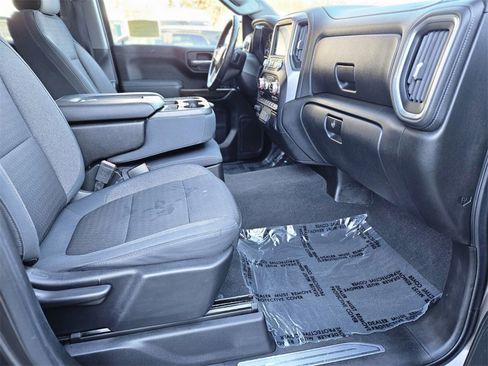 Used 2019 GMC Sierra 1500 SLE image 9