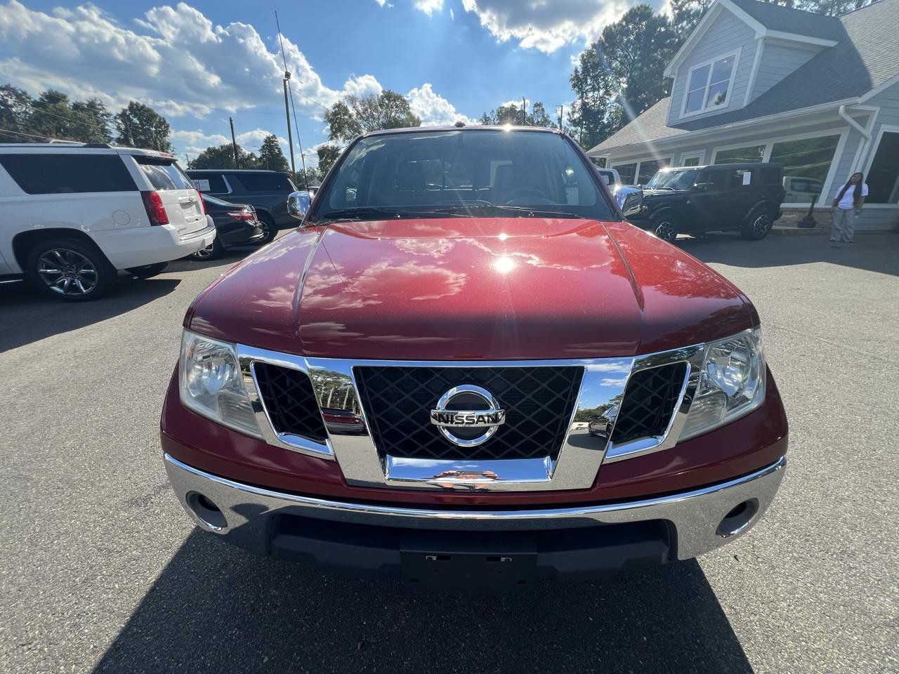 Used 2016 Nissan Frontier SL w/ Moonroof Package RWD image 8