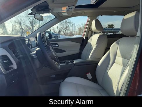 Certified 2023 Nissan Rogue SV w/ SV Premium B Package image 13